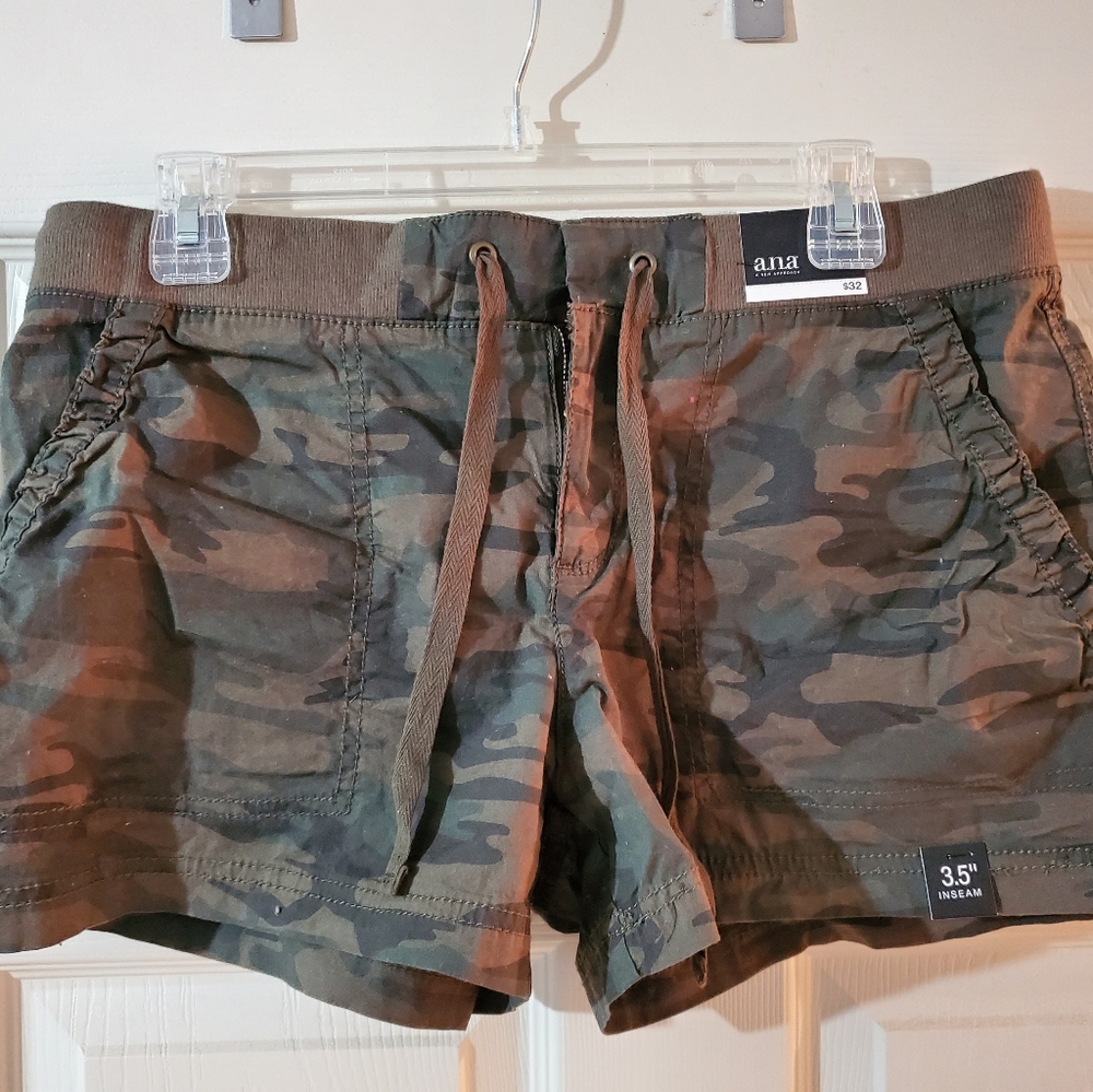 Camouflage shorts